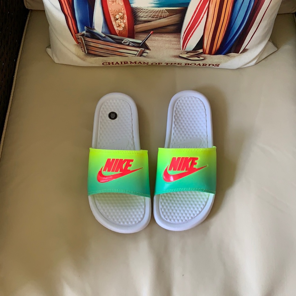 Nike slides